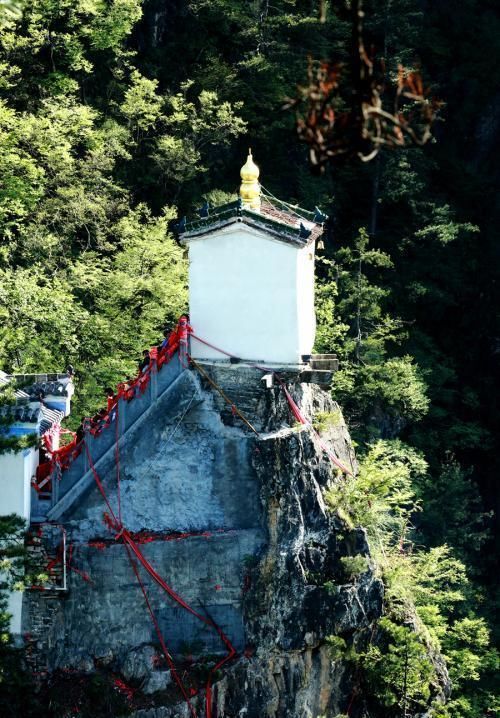 中国最险峻的三座寺庙:修筑水平令世界赞叹!祈福许愿也很灵验!