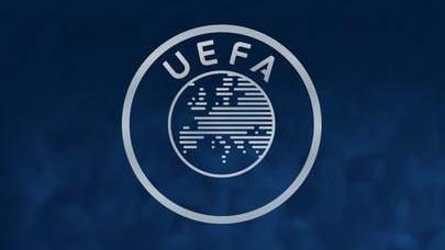 欧足联:拜仁因戈雷茨卡穿错球衣被指控