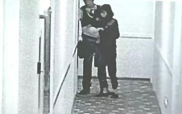 女子与网友见面,一杯奶茶下肚后不省人事,醒来