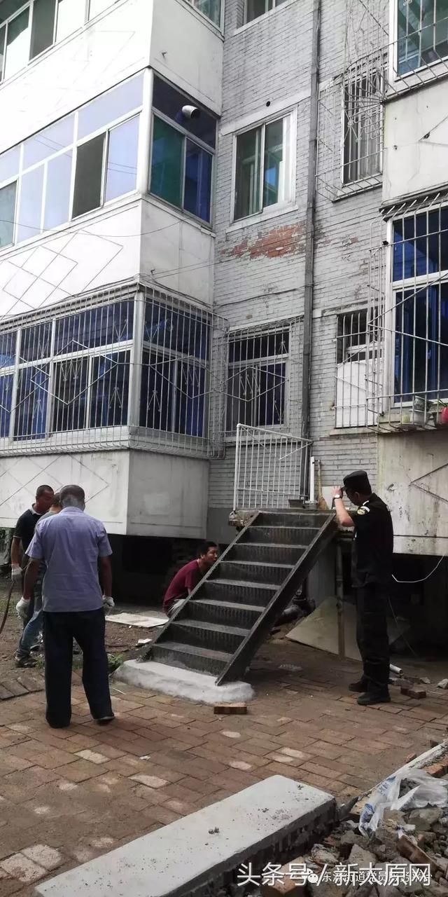 东湖街道主要领导、清徐县房管局局长深入湖东