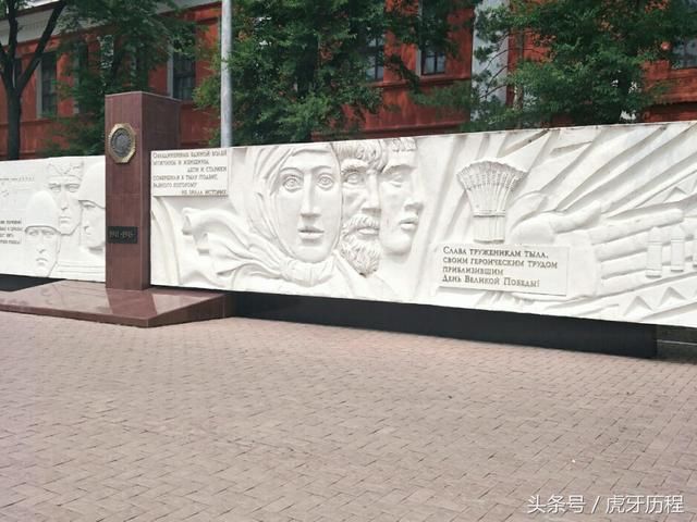 摩旅，骑行摩托车走了53天，人生第一次出国，这个国家离中国很近