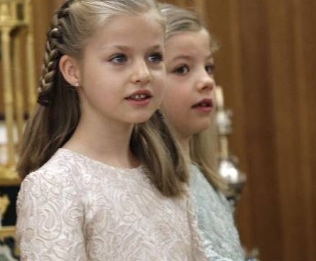 西班牙公主莱昂诺尔13岁,是未来的女王,不仅颜
