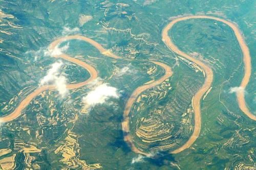 中华文明发源地黄河 t019e711890d1ee7237.jpg