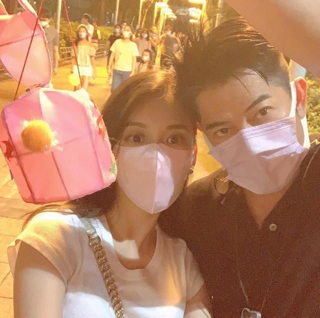 方媛分享生活日常，晒健身照气质极佳，扮迪士尼公主少女感满满