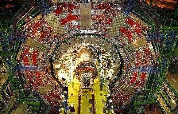 到底建不建超级对撞机?中国在争论,欧洲公布了