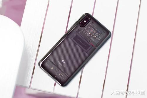 颜值+顶置!小米9透明尊享版亮相