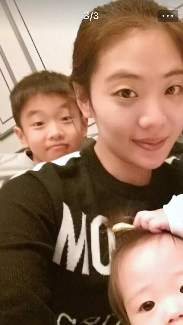 杨阳洋成长快变化大神似jasper,腿长逆天完全认