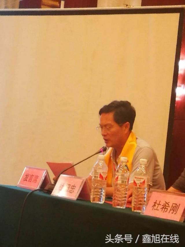 山东省杜氏宗亲会常务副会长杜子明代表德州夏津宗亲发言    山东省