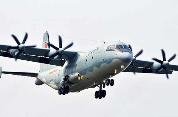 中国空军大飞机出击第一岛链让日战机紧急升空