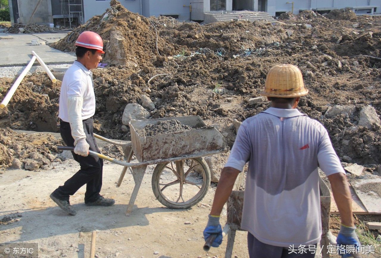 实拍:高温下农民工兄弟工地上的11个瞬间 有一张画面温暖着我们