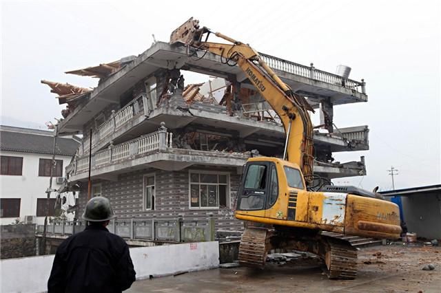 村干部将带头拆除以下5类违建房，有此情况的农民朋友请尽快处理