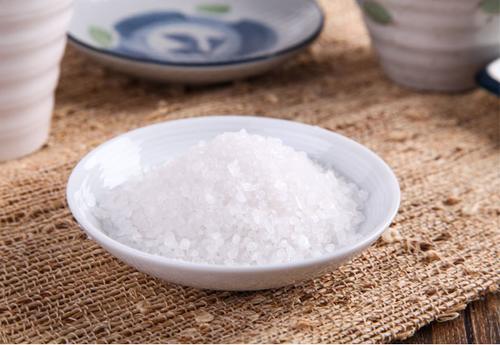 开学了也阻挡不了痘痘霸占整张脸的你,洗脸时