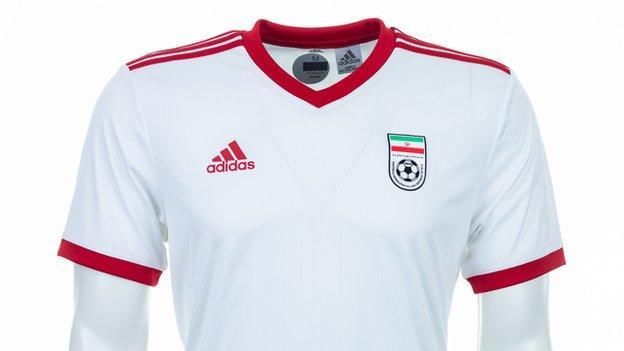 世界杯 2018: 32个国家足球比赛球衣发布