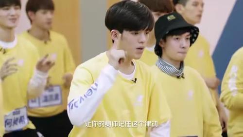 被碾压了!竟然没一个能红的?节目现场翻车,挖