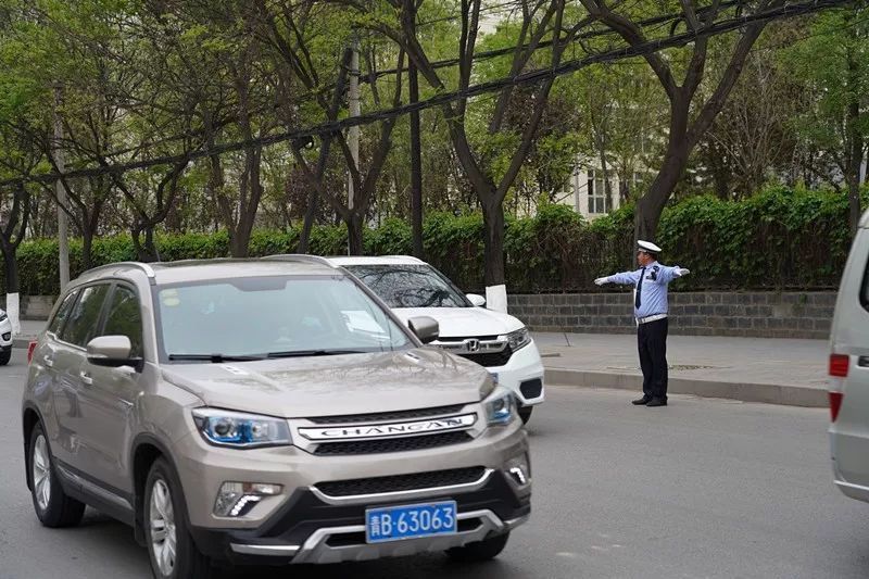 畅行五一 交警同行|节日坚守 用敬业奉献书写劳