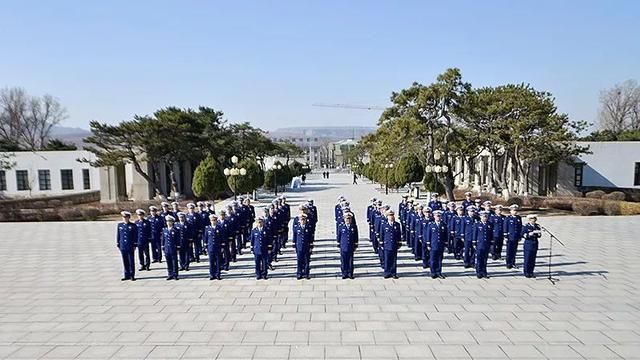 鞍山市消防救援支队清明节期间开展缅怀祭奠革