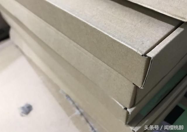 中国第一收纸皮家族财富一天蒸发27亿