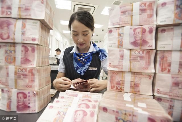 还在傻傻的一次性付款买房吗？贷款买房远比一次性付款买房划算