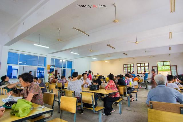 《少林寺》的取景地其实是这座寺庙，寺里素斋2块钱吃饱