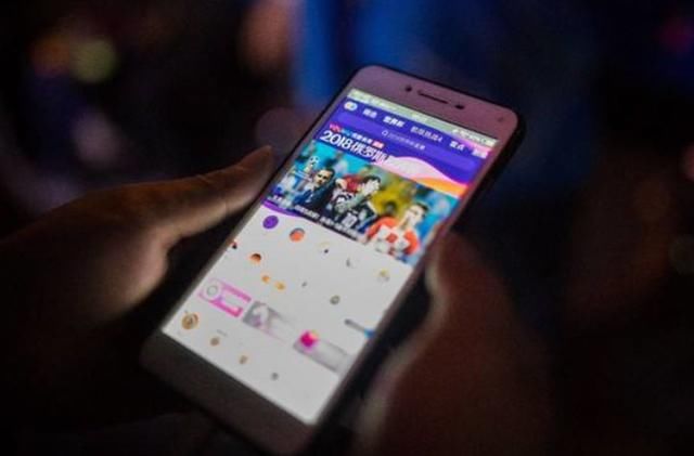 如何同时观看两场世界杯直播?TA今晚给出解决