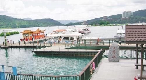 日月谈:搞丢了陆客大蛋糕,却硬拗台湾不饿