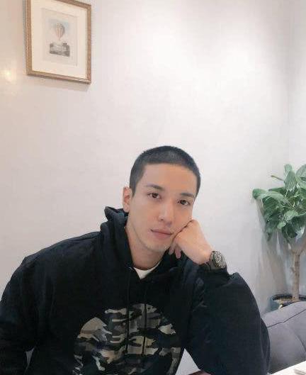 郑容和入伍后首次公开亲笔信,《认识的妻子》