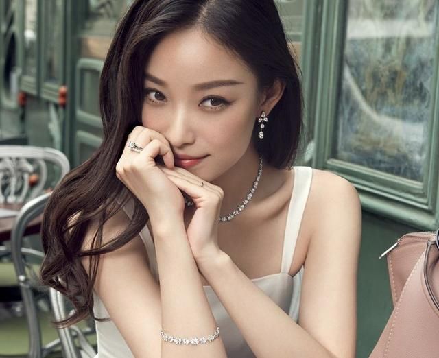 《金陵十三钗》韩雪演绎玉墨超越倪妮:实力强