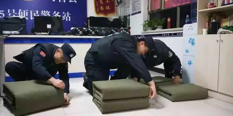 巡控大队警务站、检查站打扫环境卫生 干干净