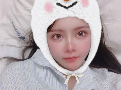 直播生孩子?韩安冉遭网友吐槽,网友:你的底线