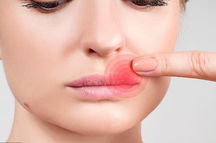 这个部位很臭,最好去检查一下胃镜,三种胃病可