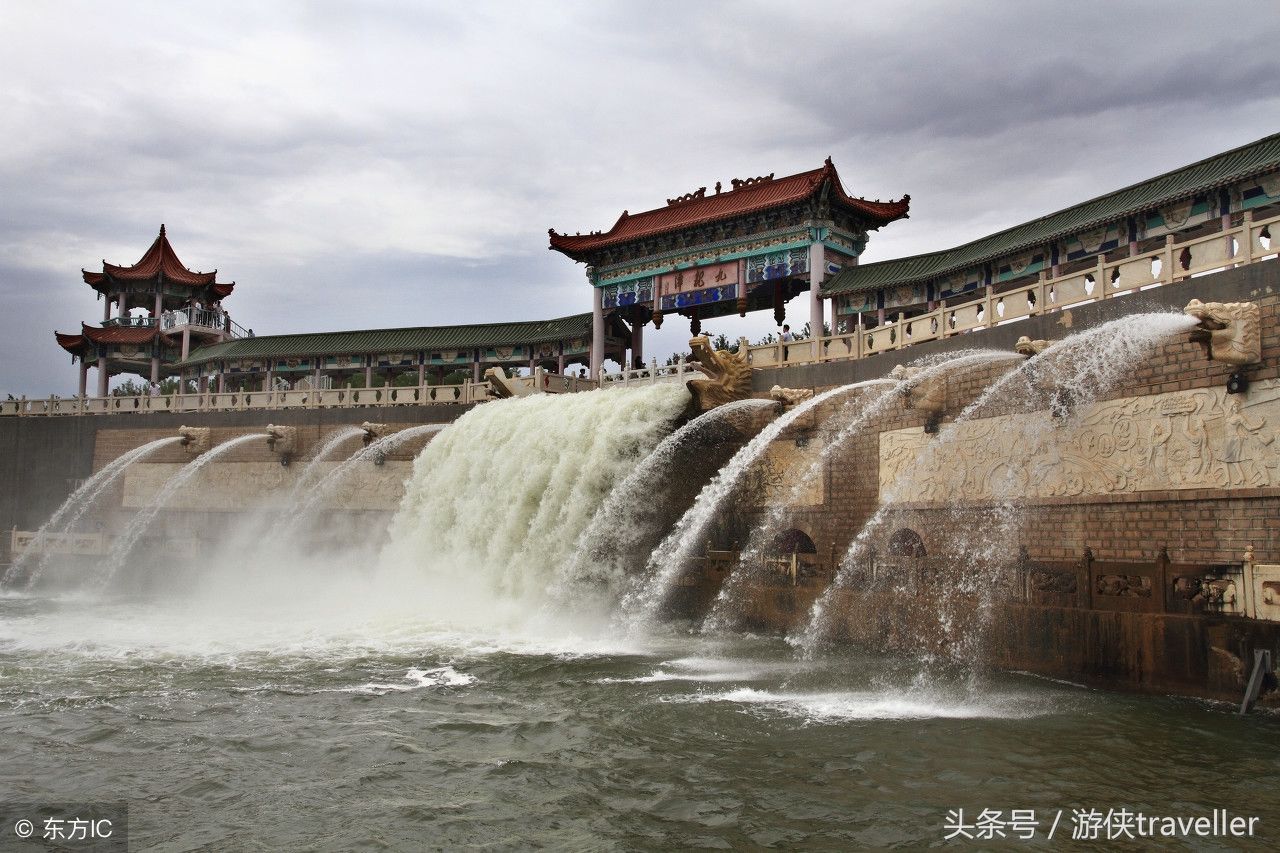 大西北这个城市，堪称中国的迪拜!油气资源储量占全世界约8成