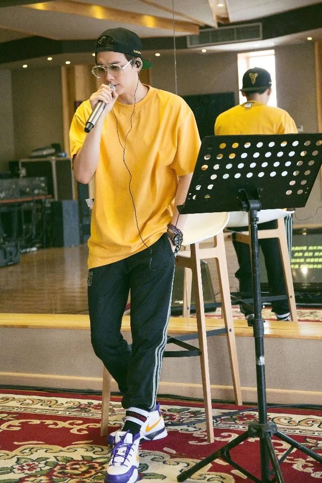 现在认识李易峰,为时不晚