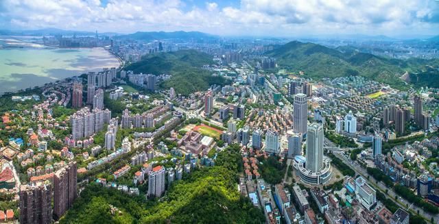 我国最“尴尬”的经济特区，如今时来运转成为二线城市