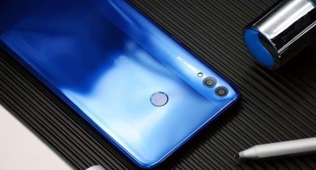 荣耀最大屏幕手机8X Max高配版评测:强悍配置