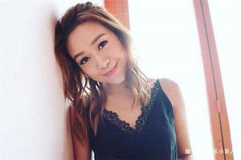 黄心颖亲姐姐自曝父亲曾有婚外情,遭网友众嘲