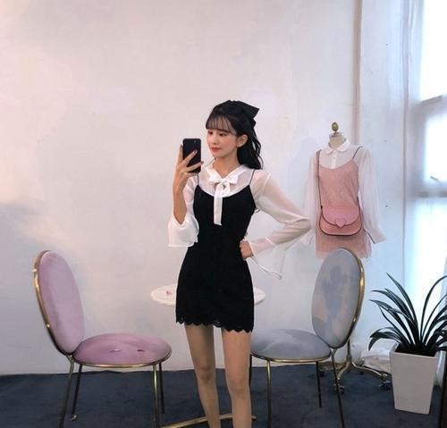 秋天吊带连衣裙配什么衣服好看 秋季吊带连衣裙