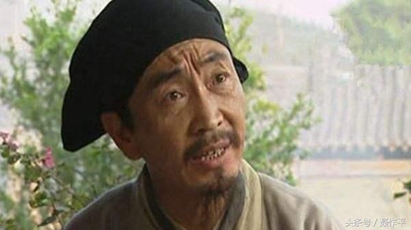 血腥的人肉烧烤:一个告密者的悲惨下场