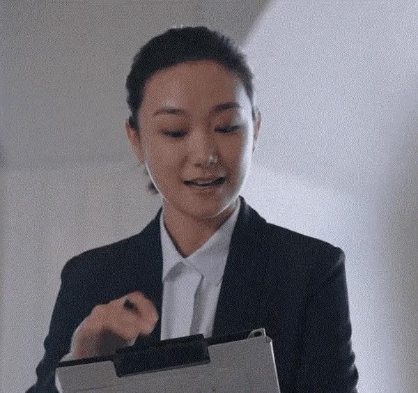 和姐姐孙俪演过5部戏,还进入北电实验班,在《亲爱的自己》演技却被吐槽