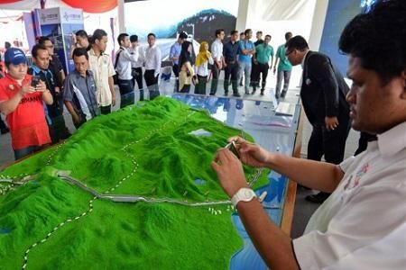 马来西亚与中国达成协议重启东海岸铁路,中国