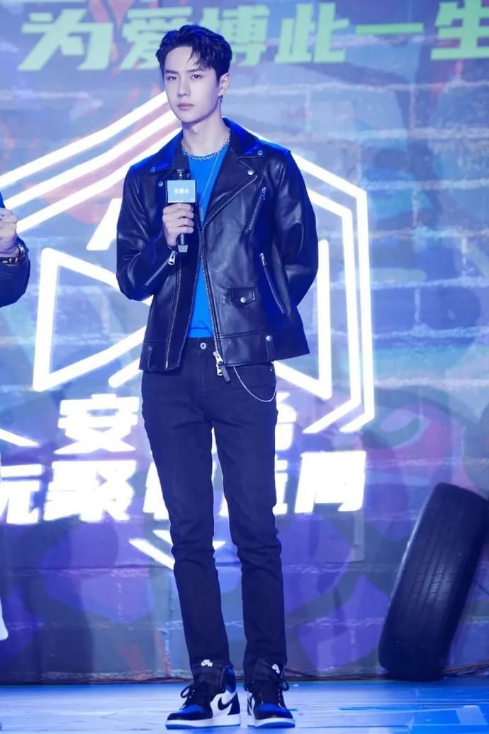 吴亦凡、热狗疯狂带货这双鞋！最快上脚女神，还是朴山多拉！
