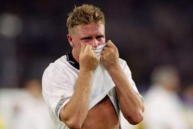 英格兰足球氛围浓啊 加斯科因31岁继女助阵世