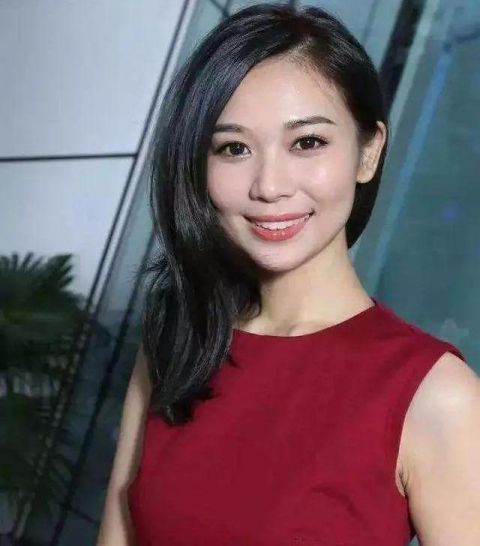 20岁的她独闯香港 现在终于成功逆袭