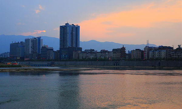 湖南15个人均GDP低于两万的县，邵阳独占了六个，这就很尴尬了!