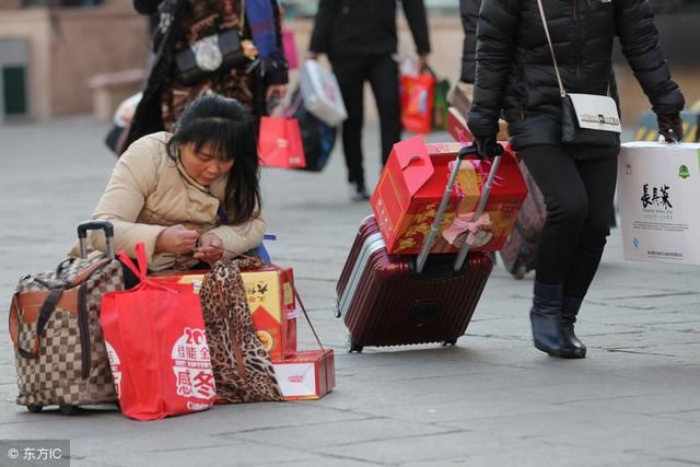 女儿首次带对象回来，见他从豪车下来后，我赶紧让女儿和他分手！