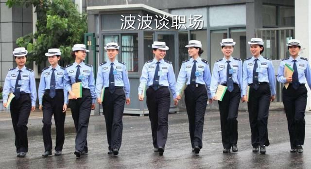 在深圳年薪20万，考取狱警该不该去，网友回复很现实