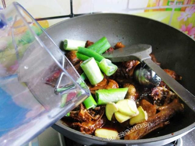 家禽里最好吃的就是它，别看个头大肉质却细嫩无比，只是不易买到