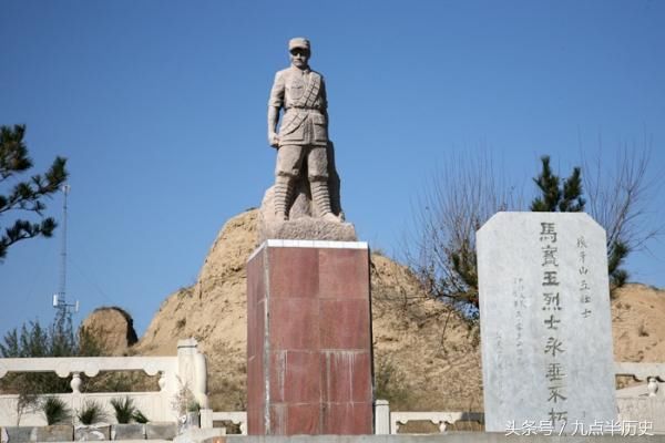 他们是狼牙山五壮士中的三位牺牲者，三位烈士墓均为土坟无人问津