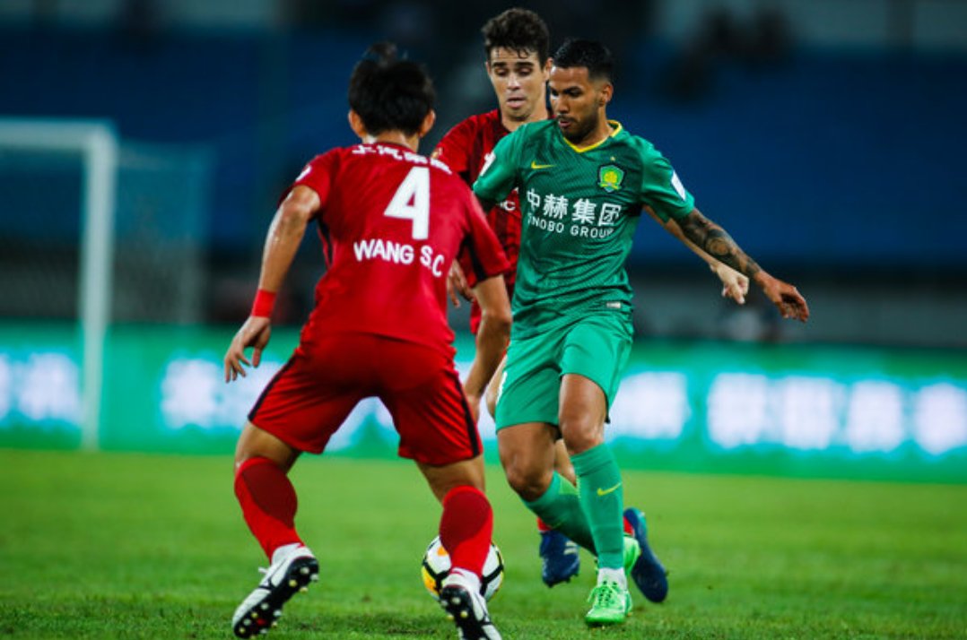 北京国安与上港的足协杯比赛,是足协杯首次使