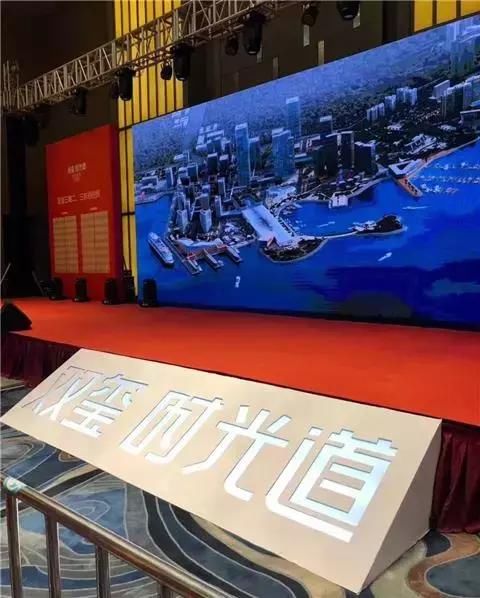 有钱人的焦虑:5000万身价,只能找个角落蹲着!