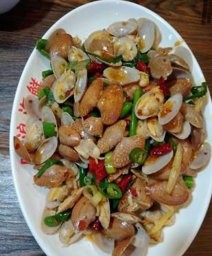 躺在酒店，懒懒的看着三亚湾